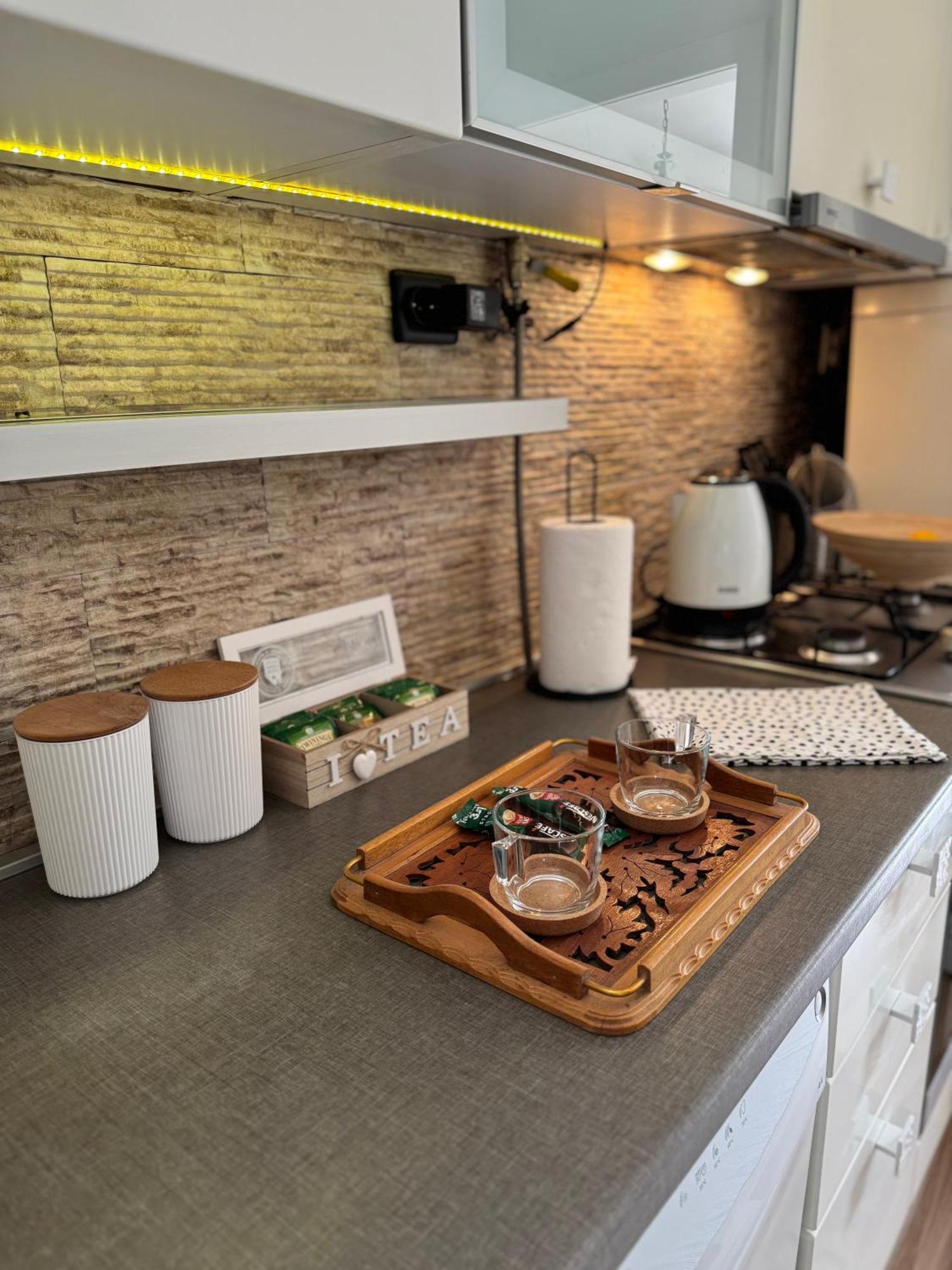 Apartment By Theatre Сараєво Екстер'єр фото