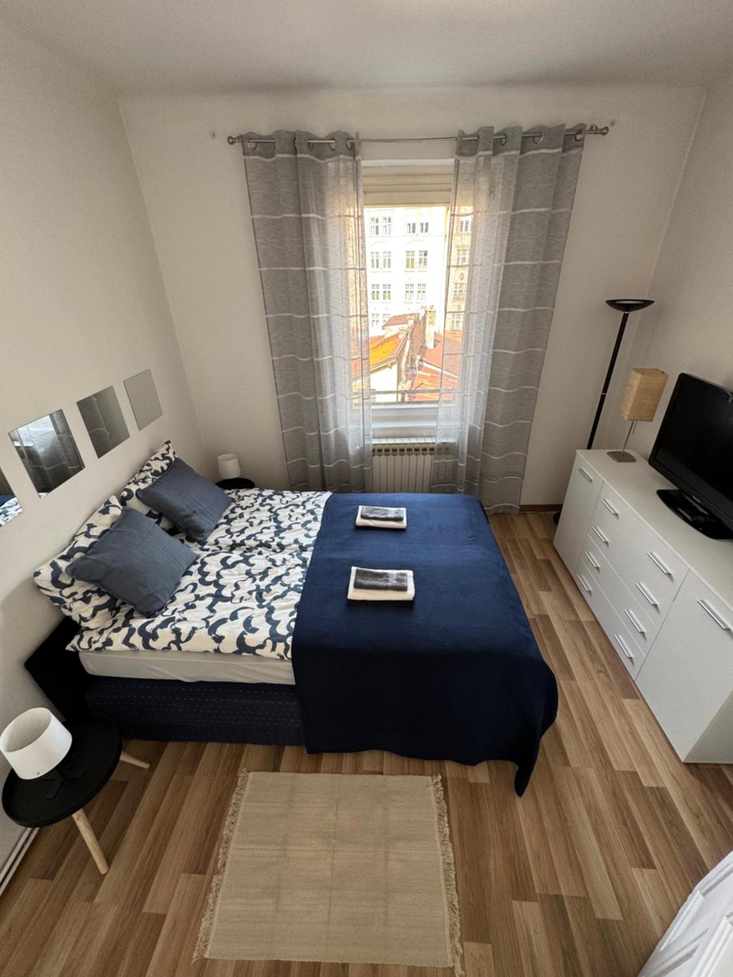 Apartment By Theatre Сараєво Екстер'єр фото