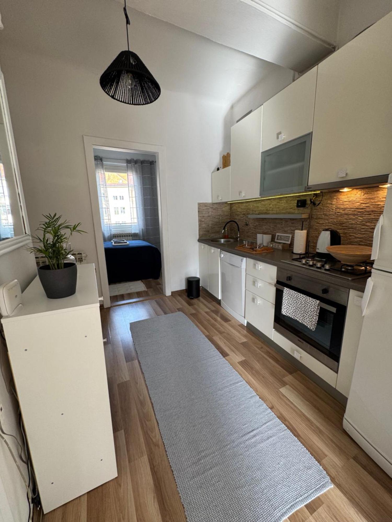 Apartment By Theatre Сараєво Екстер'єр фото